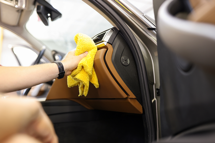 5 Expert Tips to Clean Your Cars Interior